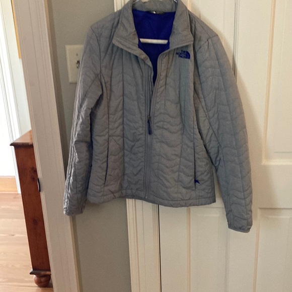 The North face light down coat - Picture 1 of 6